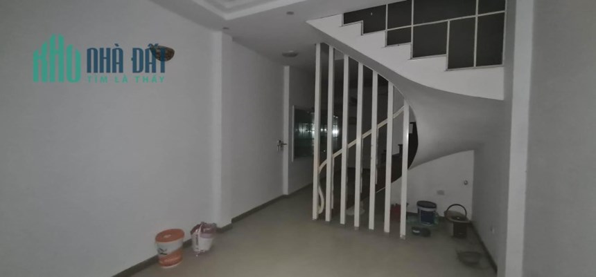 Phân Lô Ngõ 95 Hoàng Cầu_50M* 5T, MT4.1m - Vỉa hè_Ô tô tránh_Kinh doanh_Vài bước ra Hồ.