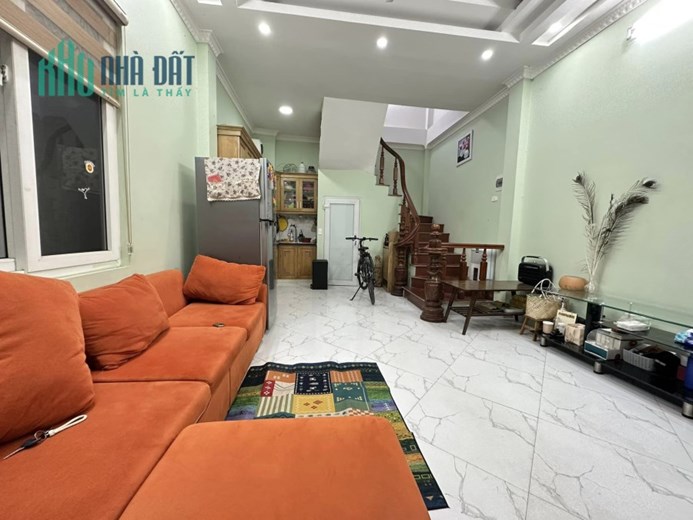 CẦN BÁN GẤP NHÀ PHỐ TRƯỜNG CHINH, 34M2, MT 5M, NGÕ THÔNG, RỘNG, 4.05 TỶ, 0382328365..