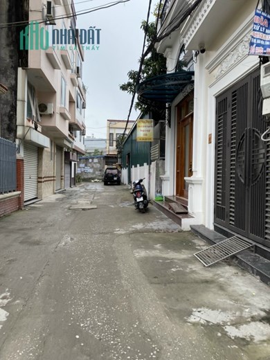 Bán nhà xây mới 3 tầng độc lập, diện tích 60m, GIÁ 2.89 tỉ tại Khúc Thừa Dụ, xây như Villa