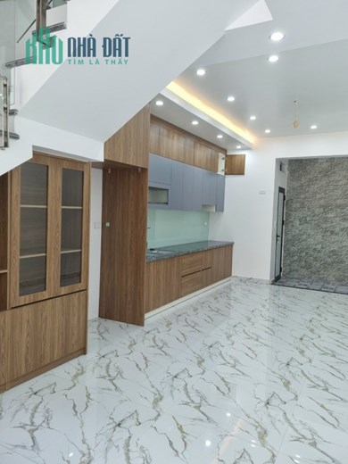 Bán nhà xây mới tinh ngõ ô.tô đỗ cửa 24h, 63m x 4 tầng GIÁ 4.35 tỉ tại 193 Văn Cao