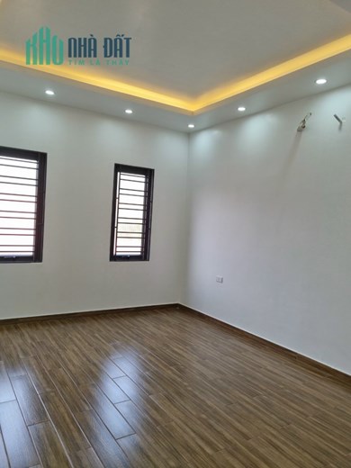 Bán nhà xây mới tinh ngõ ô.tô đỗ cửa 24h, 63m x 4 tầng GIÁ 4.35 tỉ tại 193 Văn Cao