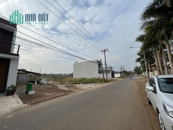Đất ngộp bán gấp 5x27m Full Thổ Mặt Tiền đường nhựa TP Long Khánh