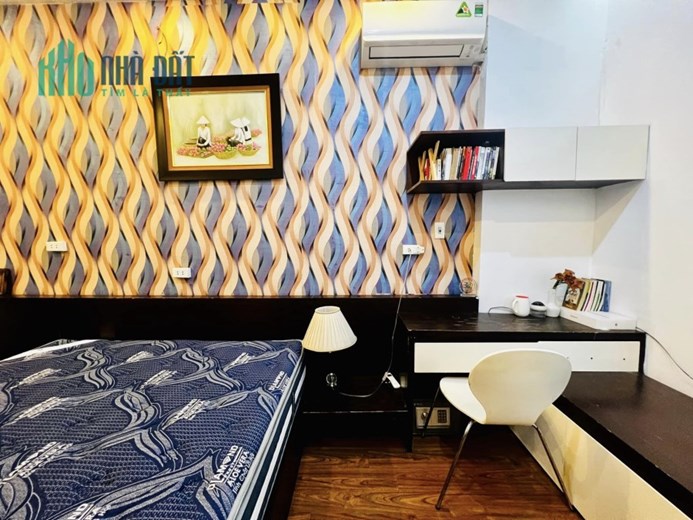 NHÀ ĐẸP NGUYỄN TRÃI, HÀNG XÓM ROYAL CITY 38M x 5 TẦNG MỚI VỀ Ở NGAY