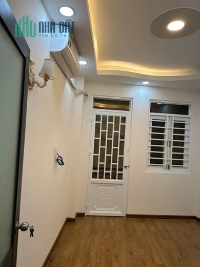 Nhà hẽm 4m, Cách Mạng Tháng 8 Q10, 33m2 nhỉnh 2 tỷ.