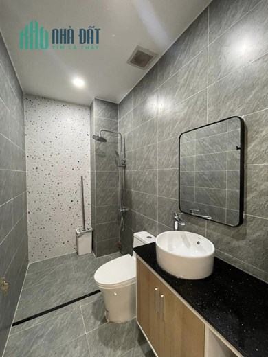 B.á.n  nhà ngõ Doãn Kế Thiện, Xây Mới,  45m2 x5T 5,9 tỷ