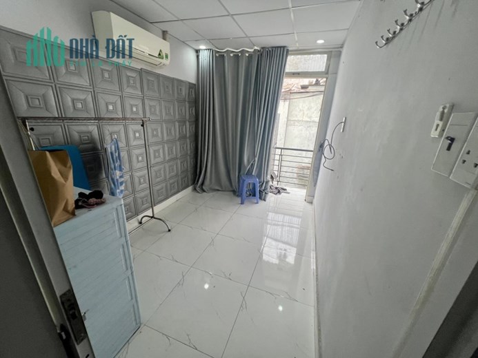 Nhà hẽm oto, Lê Hồng Phong Q10, 30m2 sát mặt tiền nhỉnh 4 tỷ.