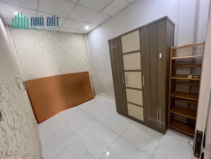 Nhà hẽm oto, Lê Hồng Phong Q10, 30m2 sát mặt tiền nhỉnh 4 tỷ.