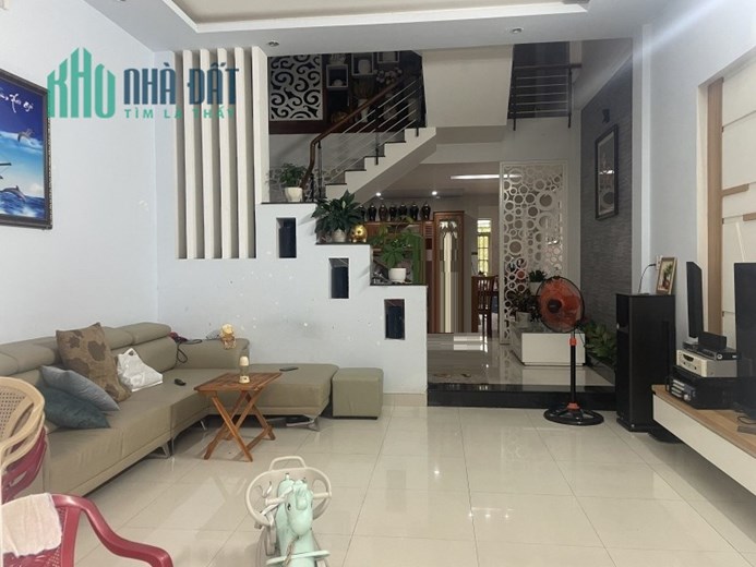 Nhà Mặt tiền Lê Văn Thịnh, 73m2, 3 tầng đẹp, nhỉnh 4 tỷ