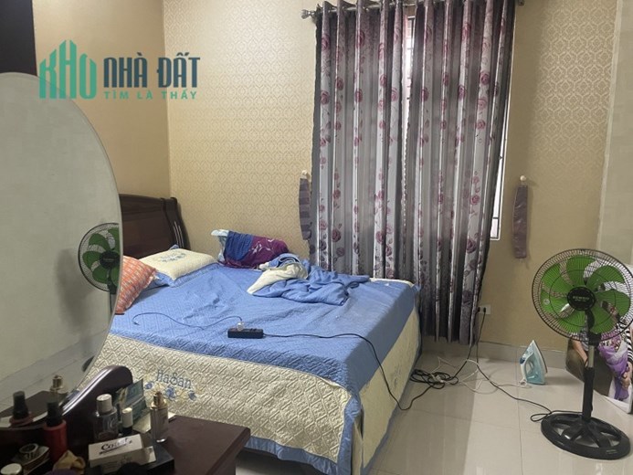 Nhà Mặt tiền Lê Văn Thịnh, 73m2, 3 tầng đẹp, nhỉnh 4 tỷ