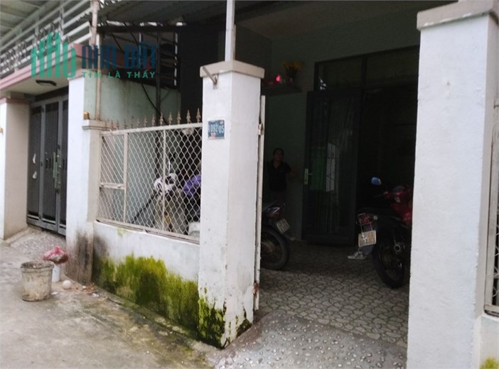 Bán 2 nhà của 2 anh em để trả nợ và chuyển mua nhà mới. nhà sát biển Mỹ khê diện tích rộng 2 mặt