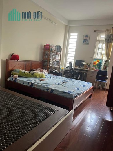 BÁN NHÀ MẶT TIỀN CHỢ TÂN ĐỊNH, QUẬN 1, 7 TẦNG, NGANG 4.2 X 16, 15 TỶ 9.
