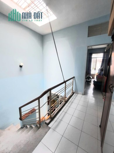 chính chủ bán nhà 2 tầng đường cầu xéo, hẻm 2 tải tránh, 72m2 chỉ 9.7 tỷ, sát mặt tiền hà thị đát