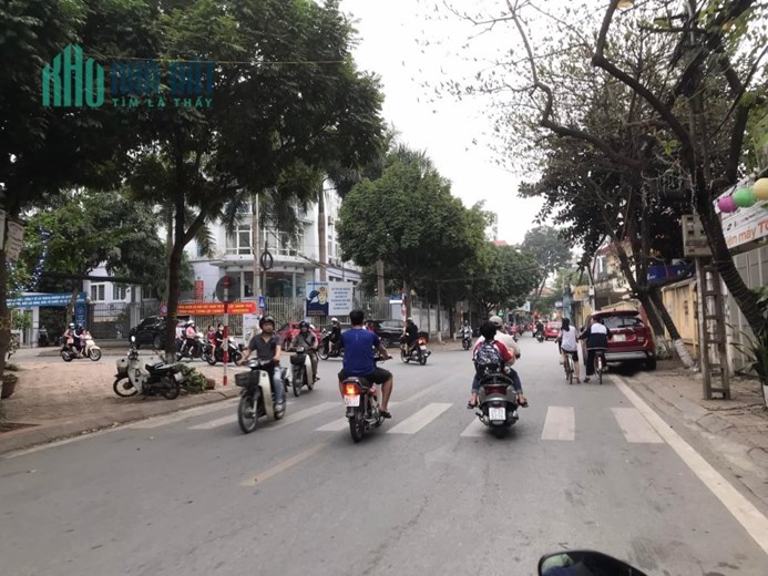 Bán đất phân lô gần công an Kiến Hưng, Hà Đông, 50m2, trục kinh doanh, giá 5.7 tỷ