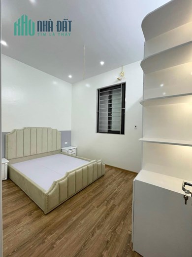 Siêu Phẩm Phố Dịch Vọng44m2 X 5T, Ngõ thông thoáng SH quay đầu, gần ôtô 5,8 tỷ.