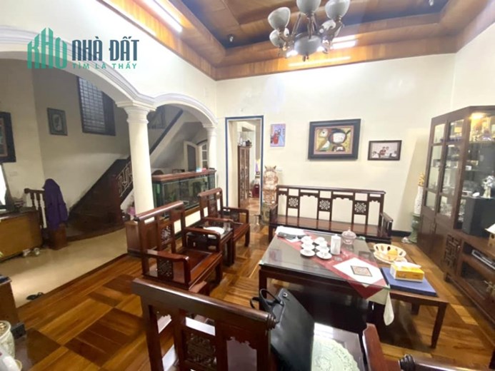 BÁN ĐẤT TẶNG NHÀ, PHẠM NGỌC THẠCH, ĐỐNG ĐA, Ô TÔ TRÁNH, ĐỖ CỔNG, DÒNG TIỀN, 125M2* MT 9M.