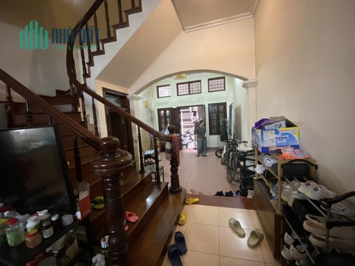 BÁN NHÀ CHÙA BỘC , ĐỐNG ĐA, Ô TÔ TRÁNH, ĐỖ CỔNG, Ở SƯỚNG, KINH DOANH DÒNG TIỀN, 130M2* MT 9.5M.