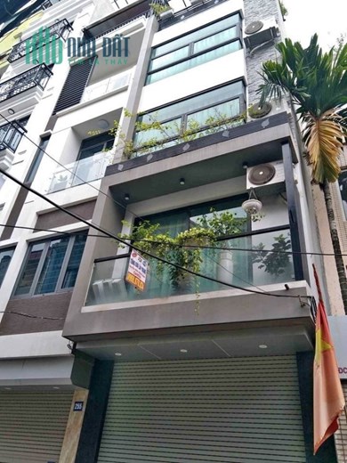 Bán Nhà HỒ #GIẢNG_VÕ. Ô TÔ ĐỖ CỬA. 45m2. 5.85Tỷ 4.5 Ngủ. Hàng Xóm THỨ TRƯỞNG