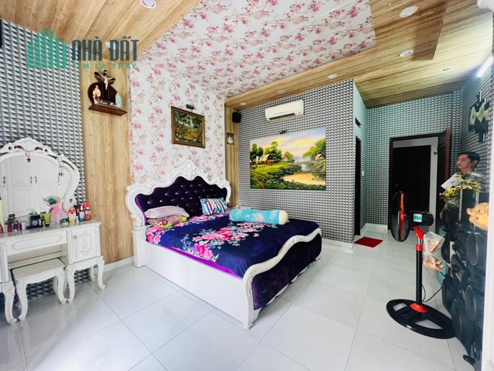 Chủ Xoắn Bán Thạnh Lộc 49 Quận 12 100m2 HXH Chỉ 4 Tỷ 7...