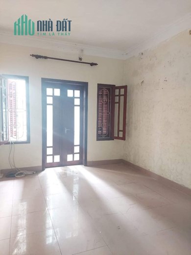 Duy nhất nhà DÂN XÂY, Ngõ 548  Nguyễn Văn Cừ, Long Biên, 4 tầng, 75m2, Ô TÔ. Chỉ 6 tỷ 15