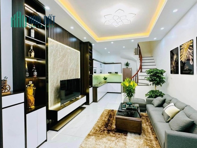 Bán Nhà NGÃ 6 #XÃ_ĐÀN. 46.5m2. Ô TÔ ĐỖ CỬA. 5.9tỷ MT 4.5M. BAN CÔNG RỘNG. 4 Ngủ 1 Khách Full Đồ.