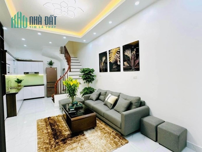 Bán Nhà NGÃ 6 #XÃ_ĐÀN. 46.5m2. Ô TÔ ĐỖ CỬA. 5.9tỷ MT 4.5M. BAN CÔNG RỘNG. 4 Ngủ 1 Khách Full Đồ.