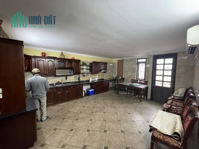 NGÕ Ô TÔ KINH DOANH - 6 tầng Cửa Bắc 40m2 chỉ 10.2 tỷ - NHÀ ĐẸP, NỘI THẤT XỊN