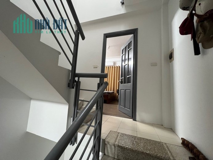 MESSI NHÀ ĐÊ LA THÀNH 35M2 X 4 TẦNG, NGÕ RỘNG, THÔNG TỨ TUNG, TRUNG TÂM ĐỐNG ĐA, 4.5 TỶ LH