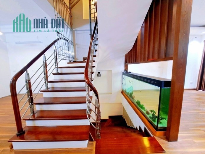Bán nhà Đê La Thành 25m2 x 4T, 2.8 tỷ, ngõ thông, 2 thoáng, LH 0966037496
