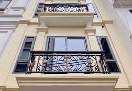 Cho Thuê Nhà #NGỌC_KHÁNH cạnh Hồ Ngọc Khánh. 52m2. Đẹp Như Tranh Vẽ. 4PN Mênh Mông. 14.9 tr