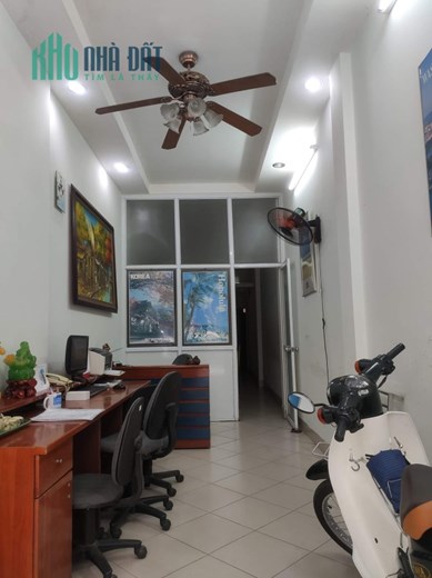 Bán nhà phố Cát Linh, thông Hào Nam, ô tô tránh, kinh doanh, 40m, 5 tầng, 8 tỷ.