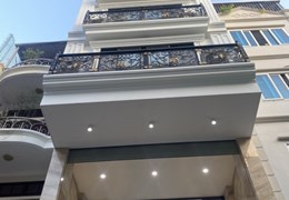 Bán nhà Hoàng Cầu, 6 tầng, thang máy, ô tô tránh, toà nhà văn phòng, giá 19 tỷ