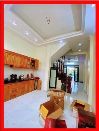 Bán nhà Chiến Thắng, 40m2, 4 tầng, 3.5 tỷ. Ô Tô đỗ cửa, ở sướng, CÁCH PHỐ 30M.
