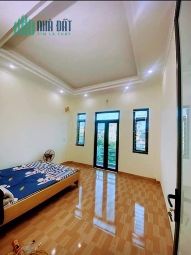 Bán nhà Chiến Thắng, 40m2, 4 tầng, 3.5 tỷ. Ô Tô đỗ cửa, ở sướng, CÁCH PHỐ 30M.