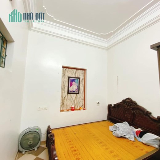 Bán nhà Chiến Thắng, 40m2, 4 tầng, 3.5 tỷ. Ô Tô đỗ cửa, ở sướng, CÁCH PHỐ 30M.