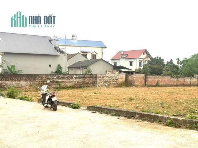 Còn 2 lô duy nhất tại xã Ngọc Châu-Tân Yên-Bắc Giang.Giá hơn 400tr