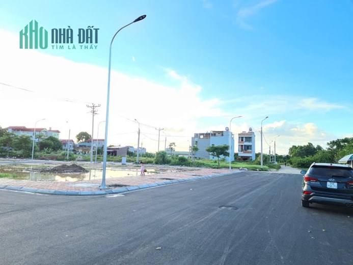 chủ cắt lỗ 15-18 giá lô đất đấu giá X1 Nguyên Khê cạnh quốc lô 3 cực víp giá chỉ 5xtr/m2
