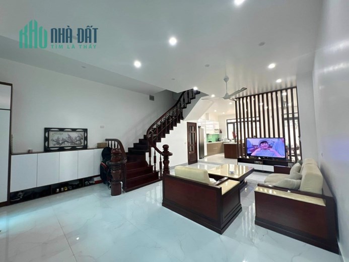 Biệt Thự Lạc Trung - Mặt Tiền 6m - Kinh Doanh Đỉnh - Sổ Nở Hậu - 2 Thoáng - DT 95m2