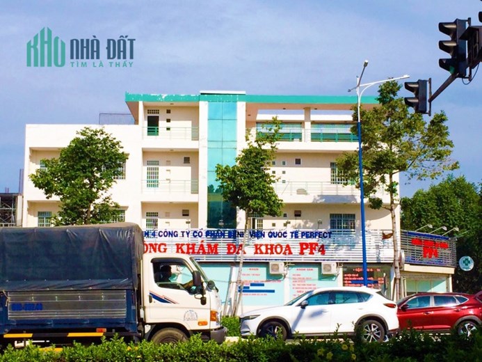 TÔI CHỦ CẦN BÁN GẤP 500m2 ĐẤT 1,4tỷ,SÁT QUỐC LỘ 13 ĐƯỜNG NHỰA 16M,TCƯ 100%, SHR,TIỆN KD