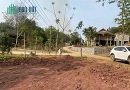 Bán 375m2 đất nghỉ dưỡng view hồ, giá rẻ bằng vài m2 đất Hà Nội