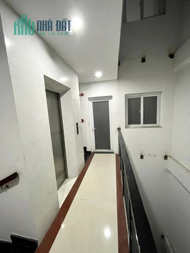 Giảm mạnh 5 tỷ, bán nhanh shophouse Vạn Phúc City, ngang cực rộng, thang máy