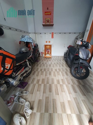 Bán nhà đẹp đường Hồng Bàng, Q6, 20m2, 3.5x6, 3 tầng, 2PN, chỉ 2.7 tỷ TL chính chủ.