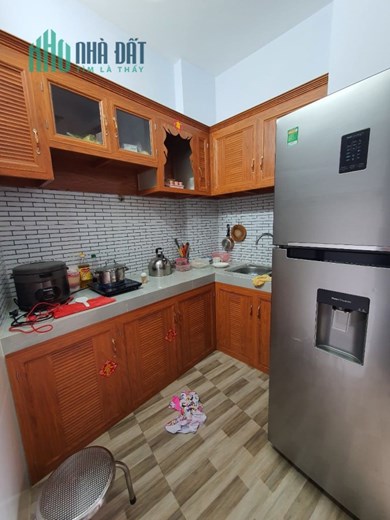Bán nhà đẹp đường Hồng Bàng, Q6, 20m2, 3.5x6, 3 tầng, 2PN, chỉ 2.7 tỷ TL chính chủ.