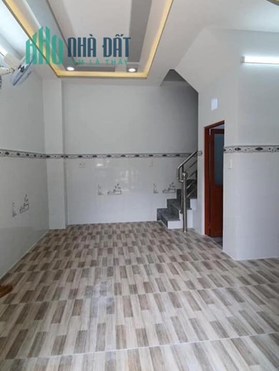Bán nhà đẹp đường Hồng Bàng, Q6, 20m2, 3.5x6, 3 tầng, 2PN, chỉ 2.7 tỷ TL chính chủ.