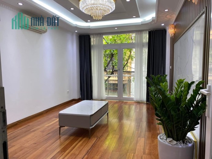 Bán nhà định công 36m2 x5T,mới,đẹp,ở luôn,giá 3,29 tỷ
