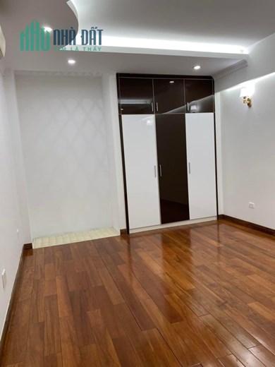 Bán nhà định công 36m2 x5T,mới,đẹp,ở luôn,giá 3,29 tỷ