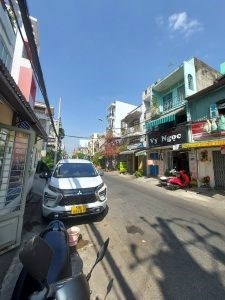 Cần Bán Nhà Mặt Tiền Lê Thị Bạch Cát, Phường 11