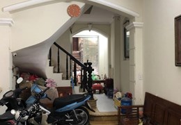 Cho thuê nhà nguyên căn mặt phố Thụy Khuê, 9 phòng, CHDV, KD.