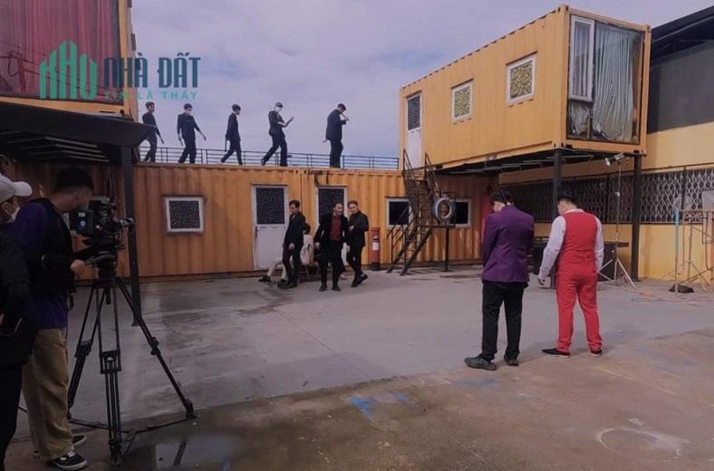 Quận Bình Tân, SANG NHƯƠNG Phim Trường “STUDIO NHÀ CỦA CHUN “ rộng 1.200m2 , Liên hệ sang :
