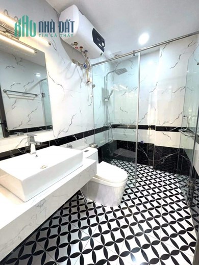 NHỈNH 5 TỶ - NHÀ MỚI KÍNH KOONG – 7 CHỖ VÀO NHÀ – PHỐ HOÀNG VĂN THÁI