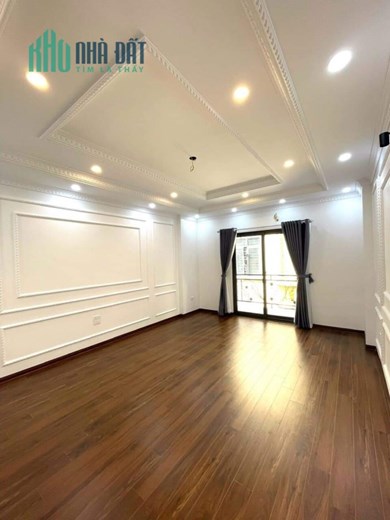 NHỈNH 5 TỶ - NHÀ MỚI KÍNH KOONG – 7 CHỖ VÀO NHÀ – PHỐ HOÀNG VĂN THÁI